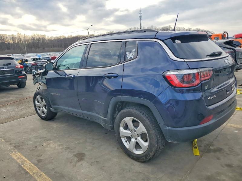 Photo 2 from auction – 2018 JEEP COMPASS with VIN 3C4NJDBB6JT282495