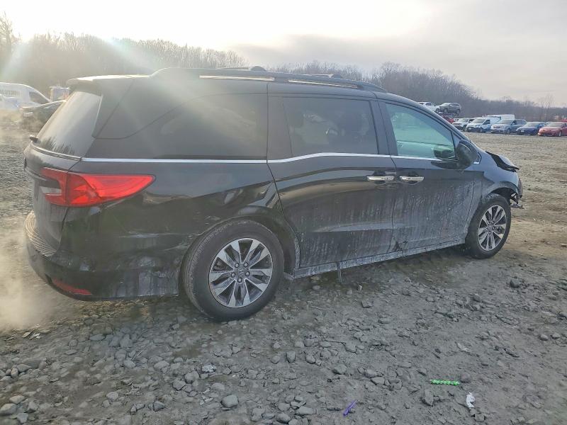 Photo 3 from auction – 2024 HONDA ODYSSEY with VIN 5FNRL6H60RB066220