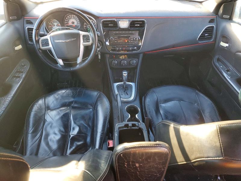 Photo 8 from auction – 2013 CHRYSLER 200 LIMITE with VIN 1C3CCBCG0DN585815