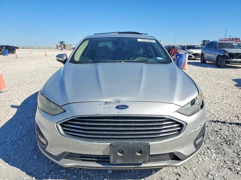 Photo 5 from auction – 2019 FORD FUSION SE with VIN 3FA6P0HD5KR250677
