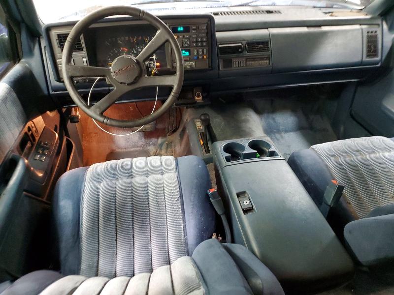 Photo 8 from auction – 1993 CHEVROLET SUBURBAN with VIN 1GNFK16K3PJ405154