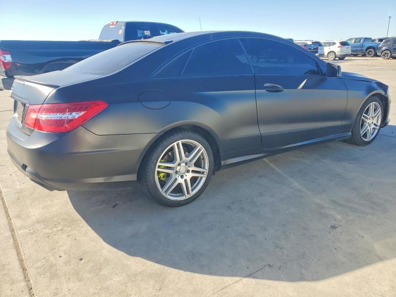 Photo 3 from auction – 2010 MERCEDES-BENZ E 550 with VIN WDDKJ7CBXAF040991