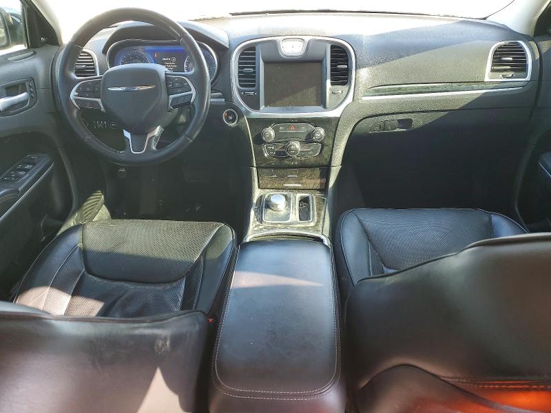 Photo 8 from auction – 2016 CHRYSLER 300C with VIN 2C3CCAKG3GH314126