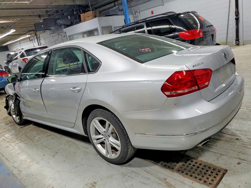 Photo 2 from auction – 2015 VOLKSWAGEN PASSAT SEL with VIN 1VWCS7A30FC123231