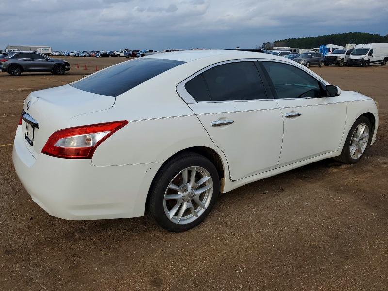 Photo 3 from auction – 2011 NISSAN MAXIMA S with VIN 1N4AA5AP2BC831601