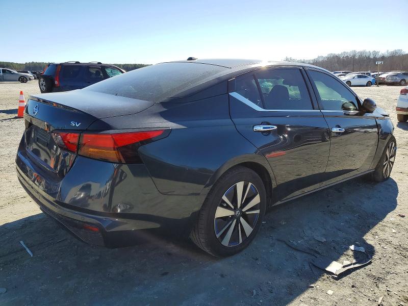 Photo 3 from auction – 2022 NISSAN ALTIMA SV with VIN 1N4BL4DV2NN388748
