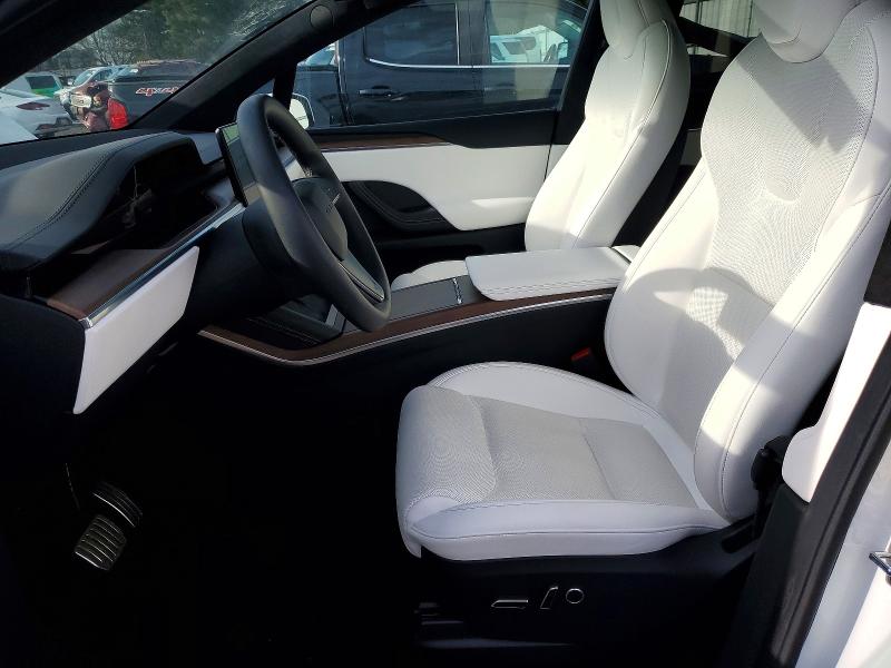 Photo 7 from auction – 2022 TESLA MODEL X with VIN 7SAXCAE57NF362905