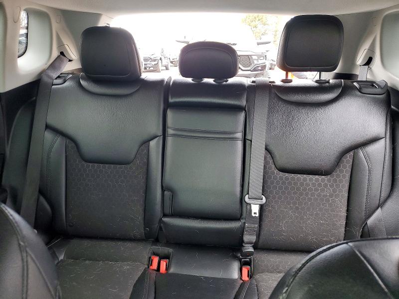 Photo 10 from auction – 2018 JEEP COMPASS with VIN 3C4NJDBB3JT400809