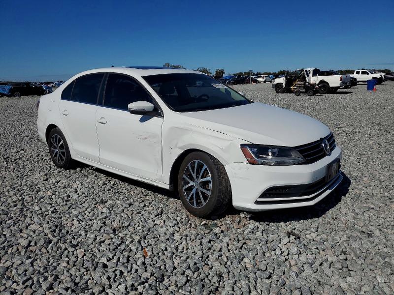 Photo 4 from auction – 2017 VOLKSWAGEN JETTA SE with VIN 3VWDB7AJ3HM332239