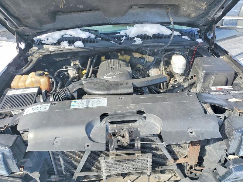 Photo 11 from auction – 2005 CHEVROLET SILVERADO with VIN 1GCHK29U95E143618
