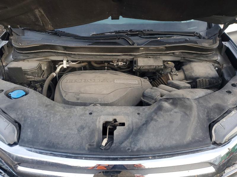 Photo 11 from auction – 2017 HONDA RIDGELINE with VIN 5FPYK3F61HB020322