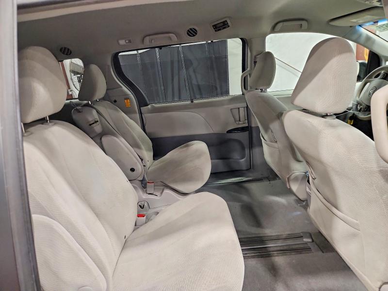 Photo 11 from auction – 2014 TOYOTA SIENNA LE with VIN 5TDKK3DC9ES451540
