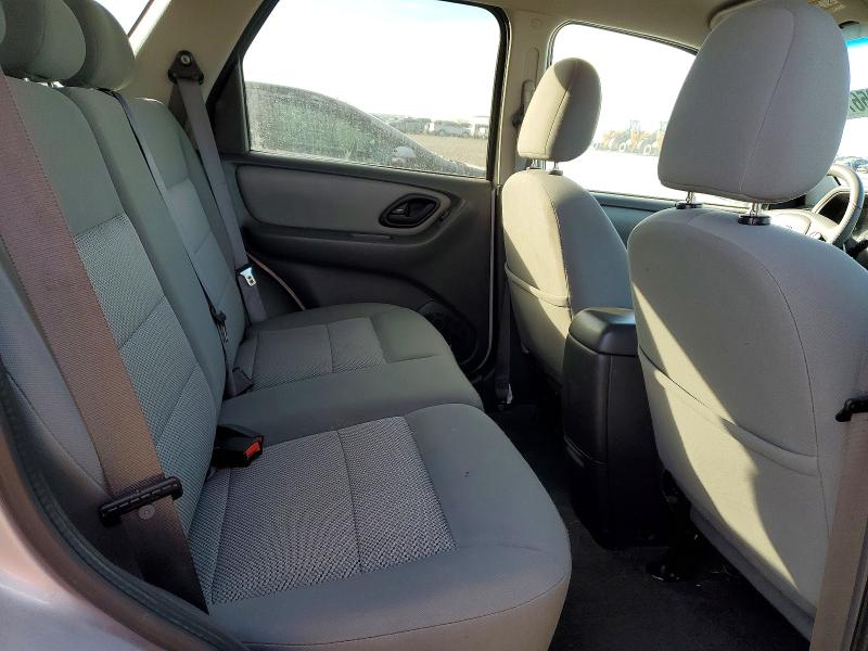 Photo 11 from auction – 2005 FORD ESCAPE XLT with VIN 1FMYU93105KE16072
