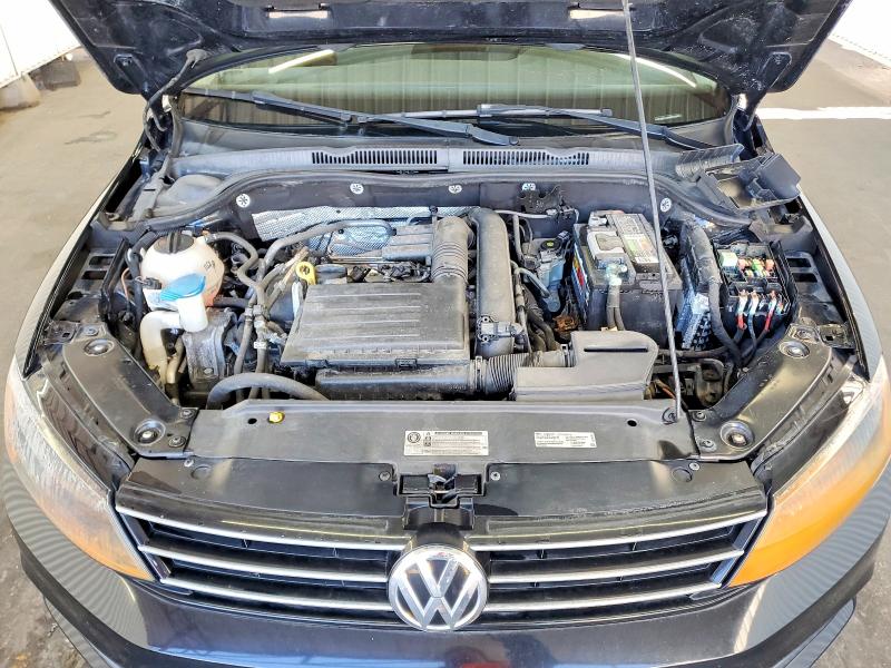 Photo 11 from auction – 2017 VOLKSWAGEN JETTA with VIN 3VW2B7AJ3HM332295