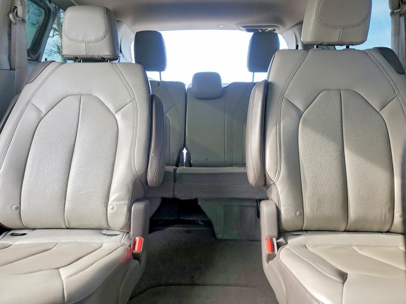 Foto 10 de la subasta – 2018 CHRYSLER PACIFICA T con VIN 2C4RC1EG5JR106347