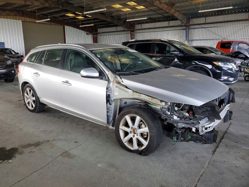 Photo 4 from auction – 2016 VOLVO V60 with VIN YV140MEK6G1304872
