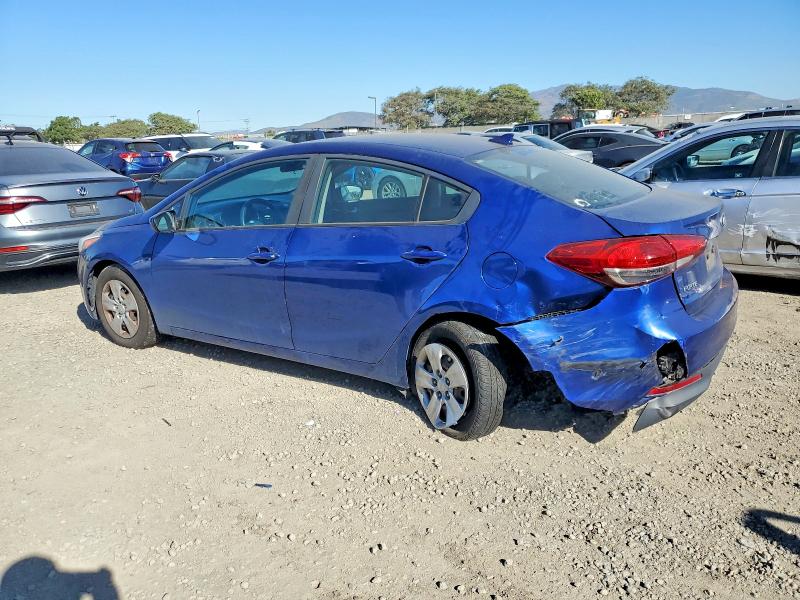 Photo 2 from auction – 2018 KIA FORTE LX with VIN 3KPFK4A78JE213911