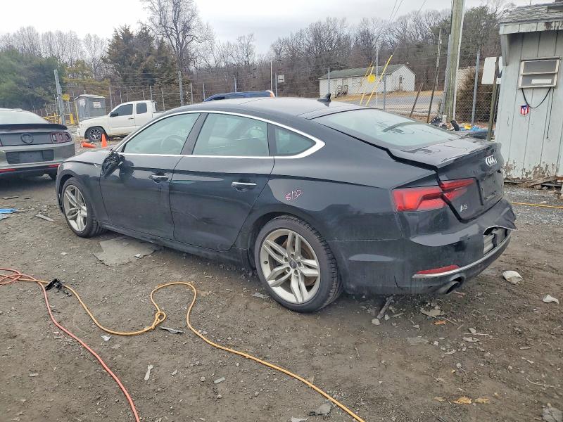 Zdjęcie 2 z aukcji – 2019 AUDI A5 PREMIUM z VIN WAUANCF57KA097900