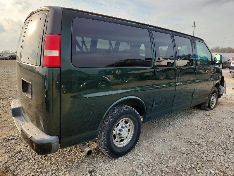 Photo 3 from auction – 2010 CHEVROLET EXPRESS G2 with VIN 1GAZGPDG3A1164205