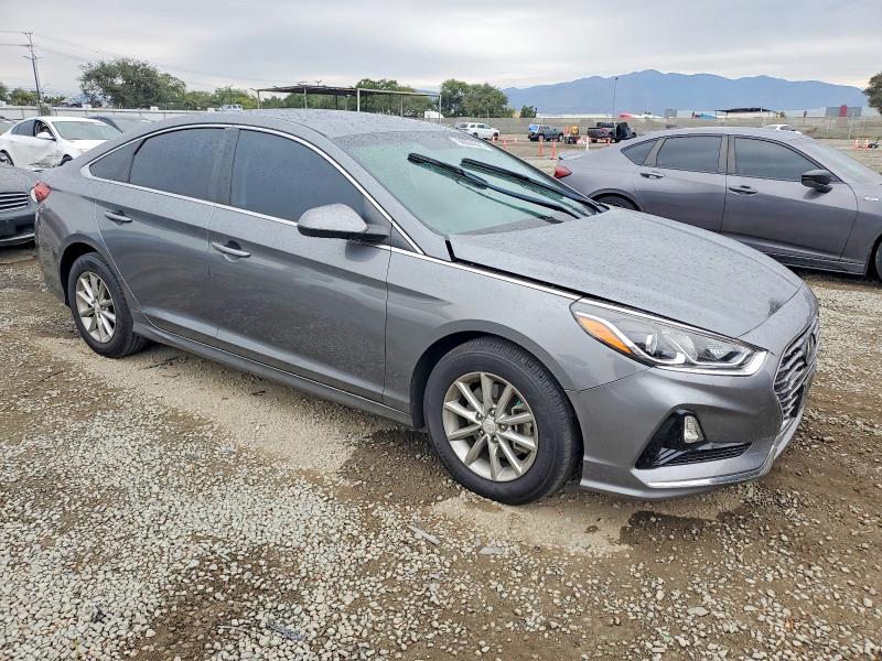 Photo 4 from auction – 2019 HYUNDAI SONATA with VIN 5NPE24AF9KH731462