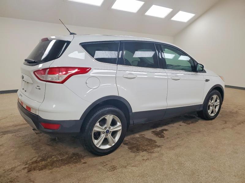 Photo 3 from auction – 2016 FORD ESCAPE with VIN 1FMCU9GXXGUC36811