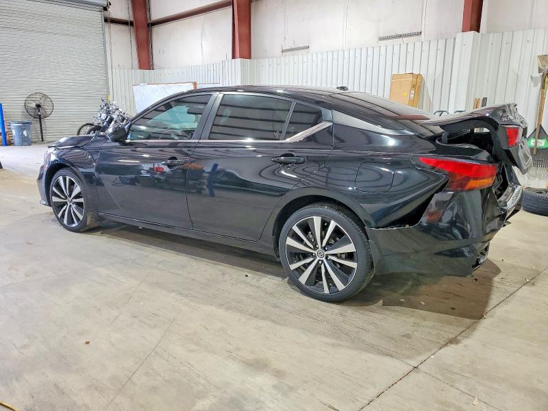 Photo 2 from auction – 2022 NISSAN ALTIMA SR with VIN 1N4BL4CW0NN386913
