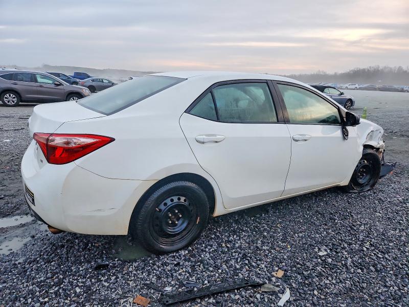 Photo 3 from auction – 2018 TOYOTA COROLLA L with VIN 2T1BURHE9JC033135