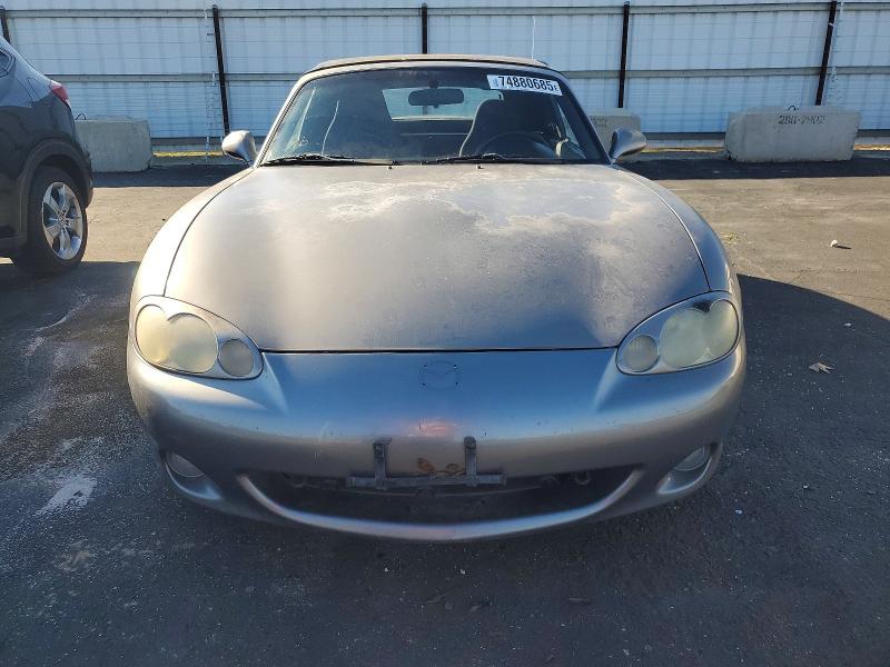 Photo 5 from auction – 2003 MAZDA MX-5 MIATA with VIN JM1NB353130309470