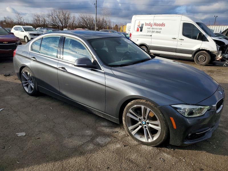 Photo 4 from auction – 2018 BMW 330 XI with VIN WBA8D9C52JEM32710