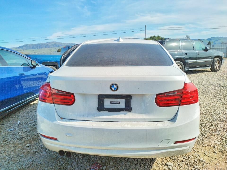 Photo 6 from auction – 2014 BMW 328 I SULE with VIN WBA3C1C51EK105835