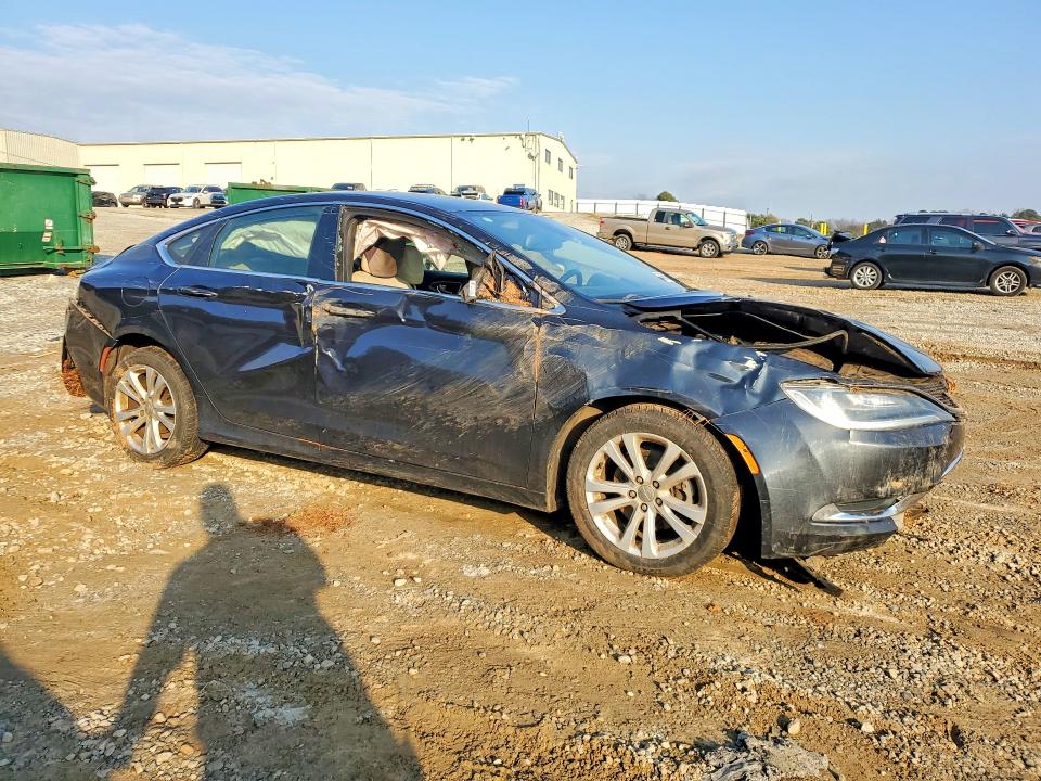 Photo 4 from auction – 2016 CHRYSLER 200 with VIN 1C3CCCABXGN188565