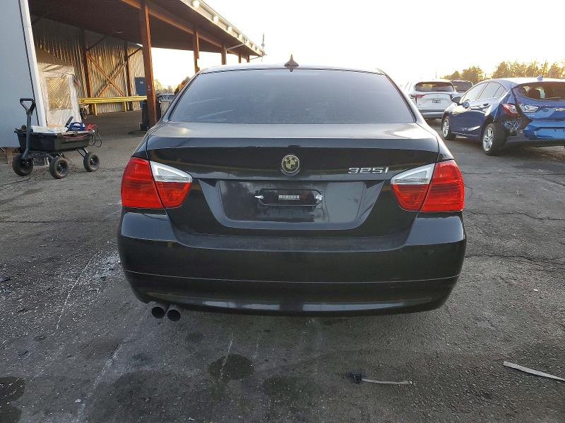 Photo 6 from auction – 2006 BMW 325 with VIN WBAVB13596PT23618