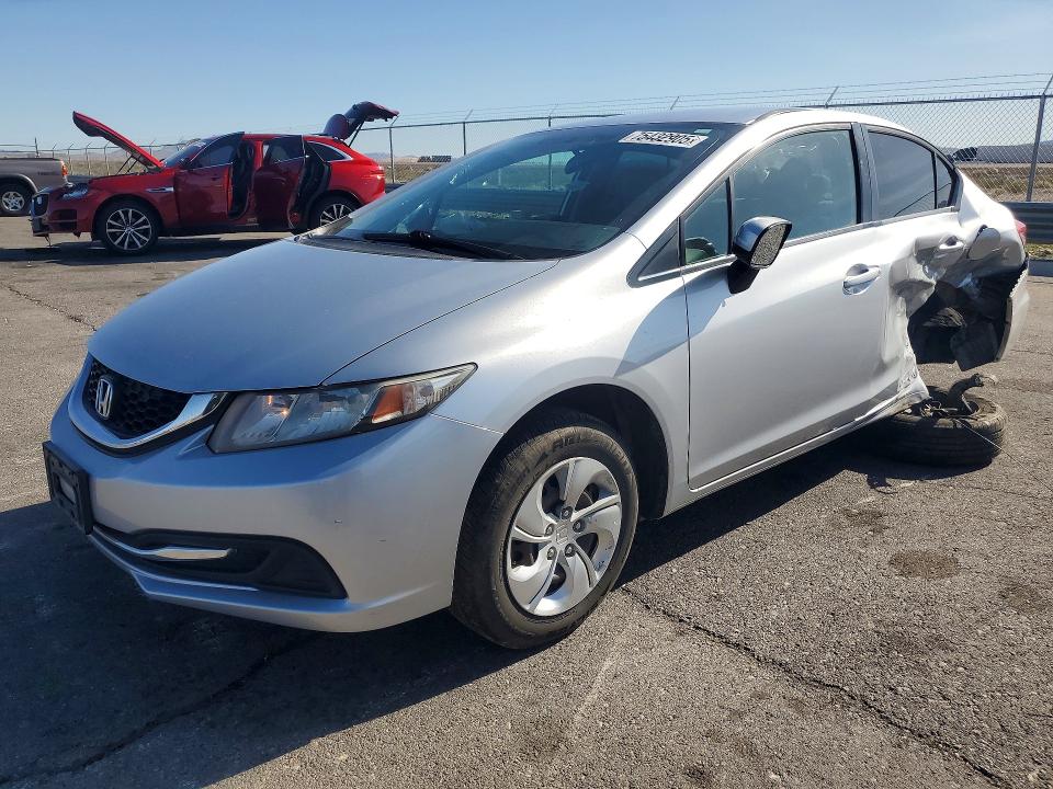 HONDA CIVIC 2015 with VIN 2HGFB2F55FH551100 - Photo from auction