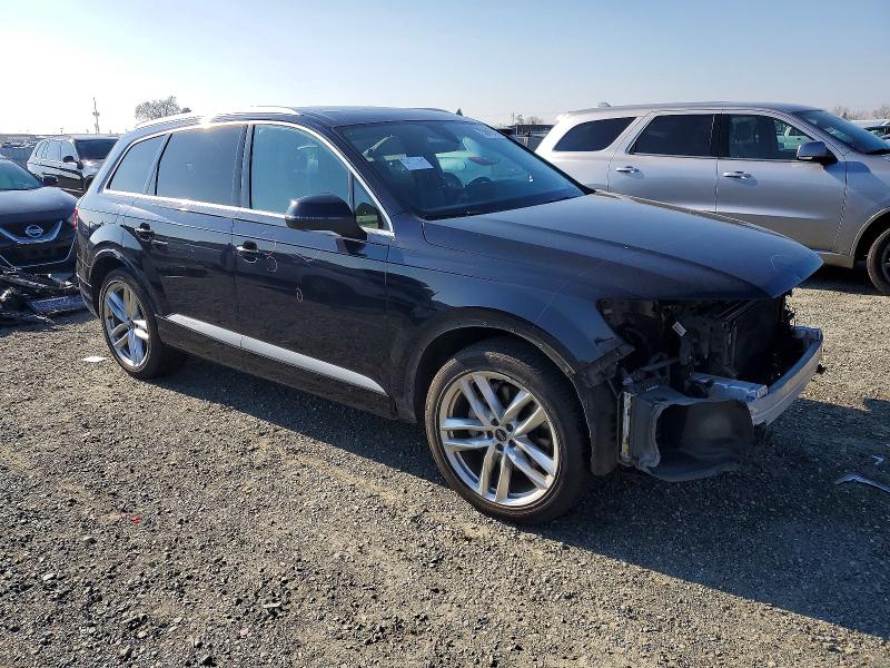 Zdjęcie 4 z aukcji – 2017 AUDI Q7 PRESTIG z VIN WA1VAAF76HD028476