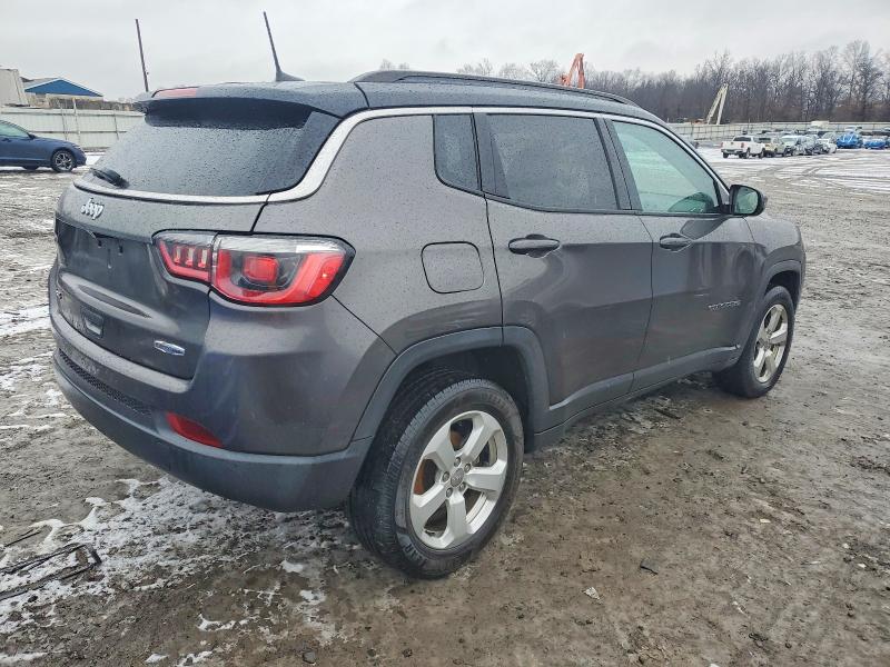 Photo 3 from auction – 2018 JEEP COMPASS LA with VIN 3C4NJDBB3JT307255