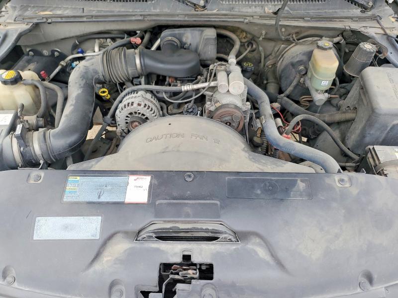 Photo 11 from auction – 2002 CHEVROLET SILVERADO with VIN 2GCEC19W721103207