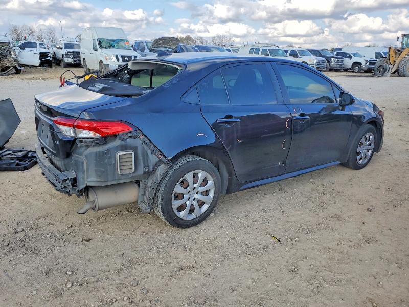 Photo 3 from auction – 2021 TOYOTA COROLLA LE with VIN JTDEPMAE9MJ161935