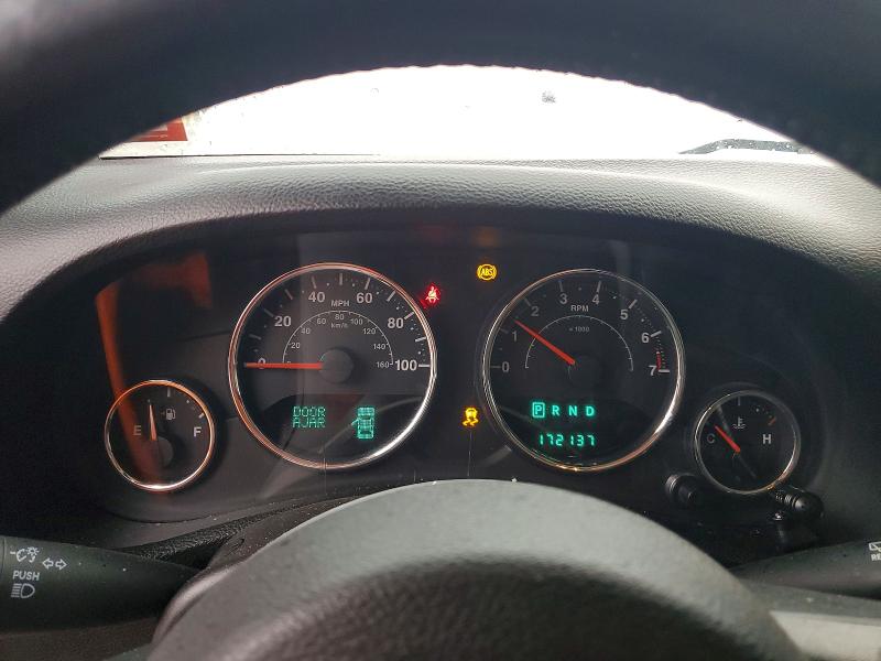 Photo 9 from auction – 2014 JEEP WRANGLER U with VIN 1C4BJWDG4EL177169