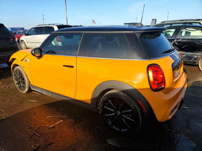Photo 2 from auction – 2015 MINI COOPER S with VIN WMWXP7C54F2A60905
