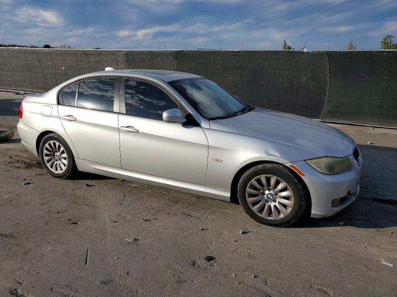 Photo 4 from auction – 2009 BMW 328 I with VIN WBAPH73559A174206