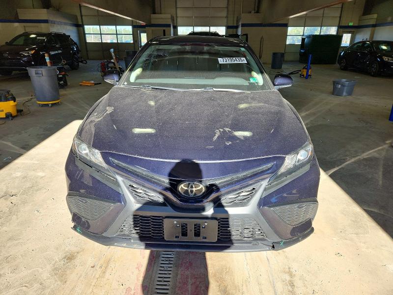 Photo 5 from auction – 2022 TOYOTA CAMRY SE with VIN 4T1G11AK7NU635374