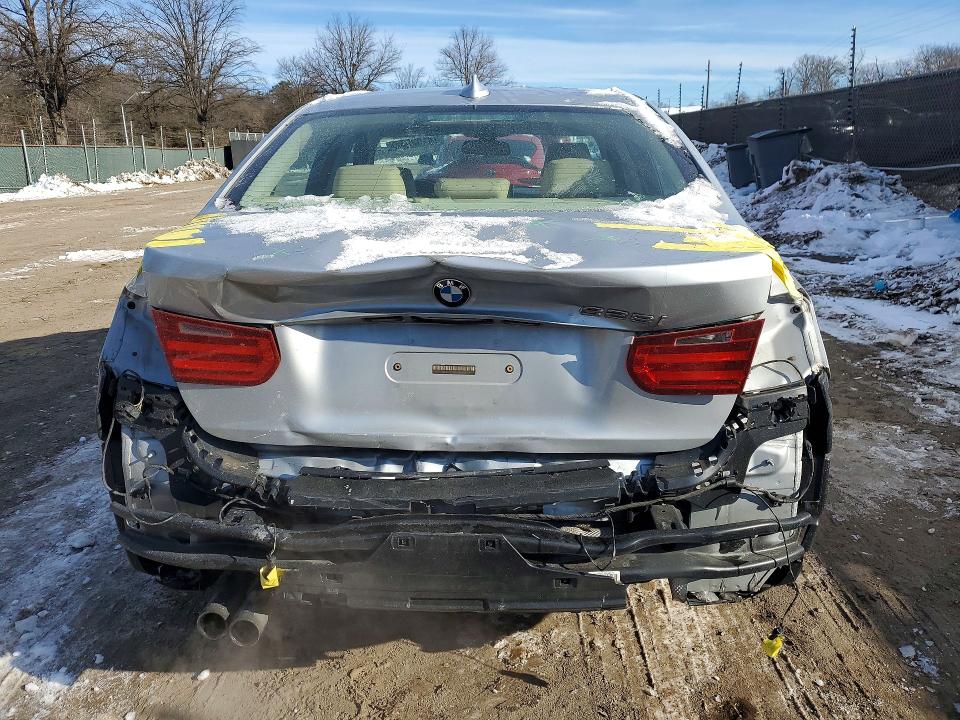 Photo 6 from auction – 2013 BMW 328 with VIN WBA3C1G5XDNR48195