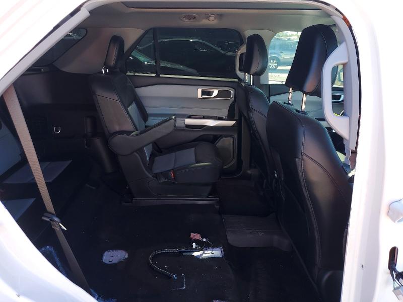 Photo 11 from auction – 2023 FORD EXPLORER with VIN 1FMSK7DHXPGB45927