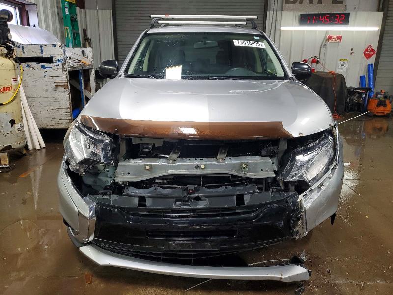 Photo 5 from auction – 2018 MITSUBISHI OUTLANDER with VIN JA4AD2A39JZ015908