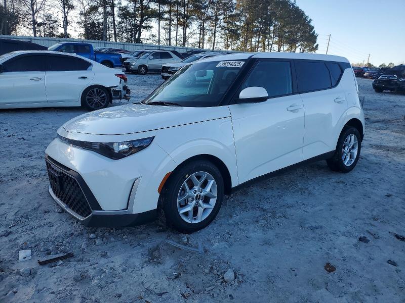 KIA SOUL LX 2023 with VIN KNDJ23AU5P7870779 - Photo from auction