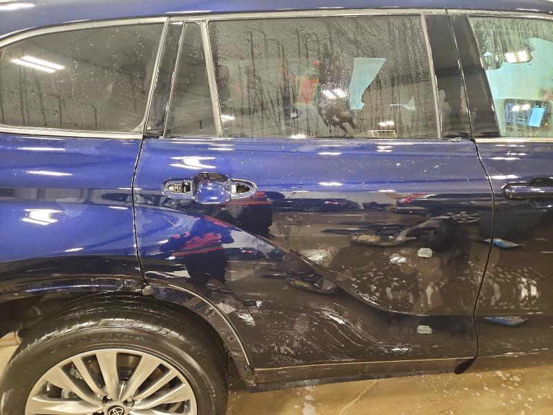 Photo 11 from auction – 2022 TOYOTA HIGHLANDER with VIN 5TDFZRBH9NS228400