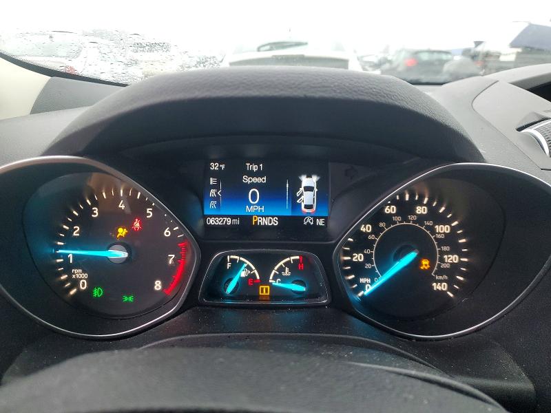 Photo 9 from auction – 2017 FORD ESCAPE SE with VIN 1FMCU0GD4HUD75612