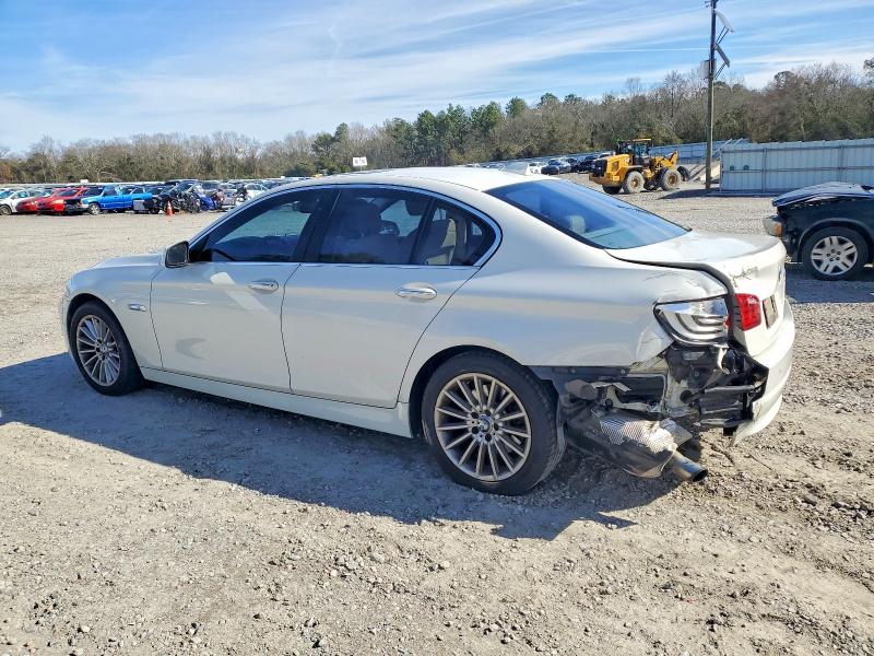 Photo 2 from auction – 2011 BMW 535 with VIN WBAFR7C53BC807367