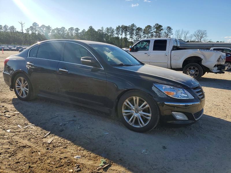 Photo 4 from auction – 2014 HYUNDAI GENESIS 3. with VIN KMHGC4DD0EU265135