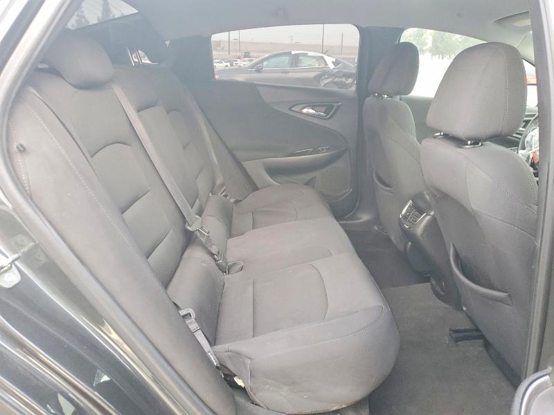 Photo 10 from auction – 2016 CHEVROLET MALIBU LT with VIN 1G1ZE5ST0GF247130